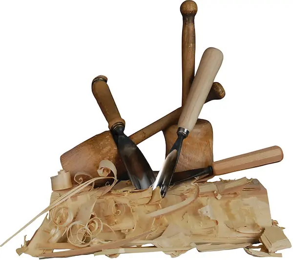 Holzhammer und Meißel