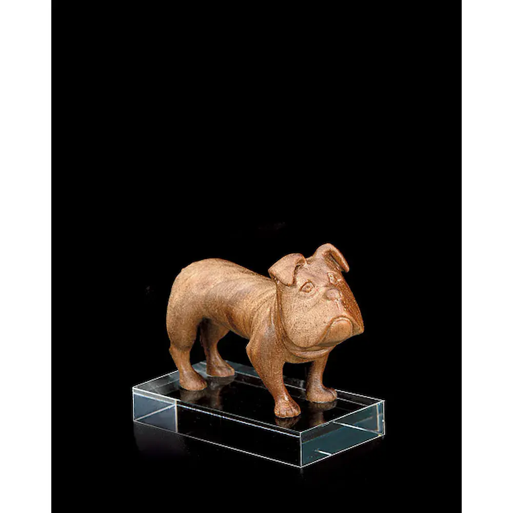Bulldog (con el pedestal de plexiglás)