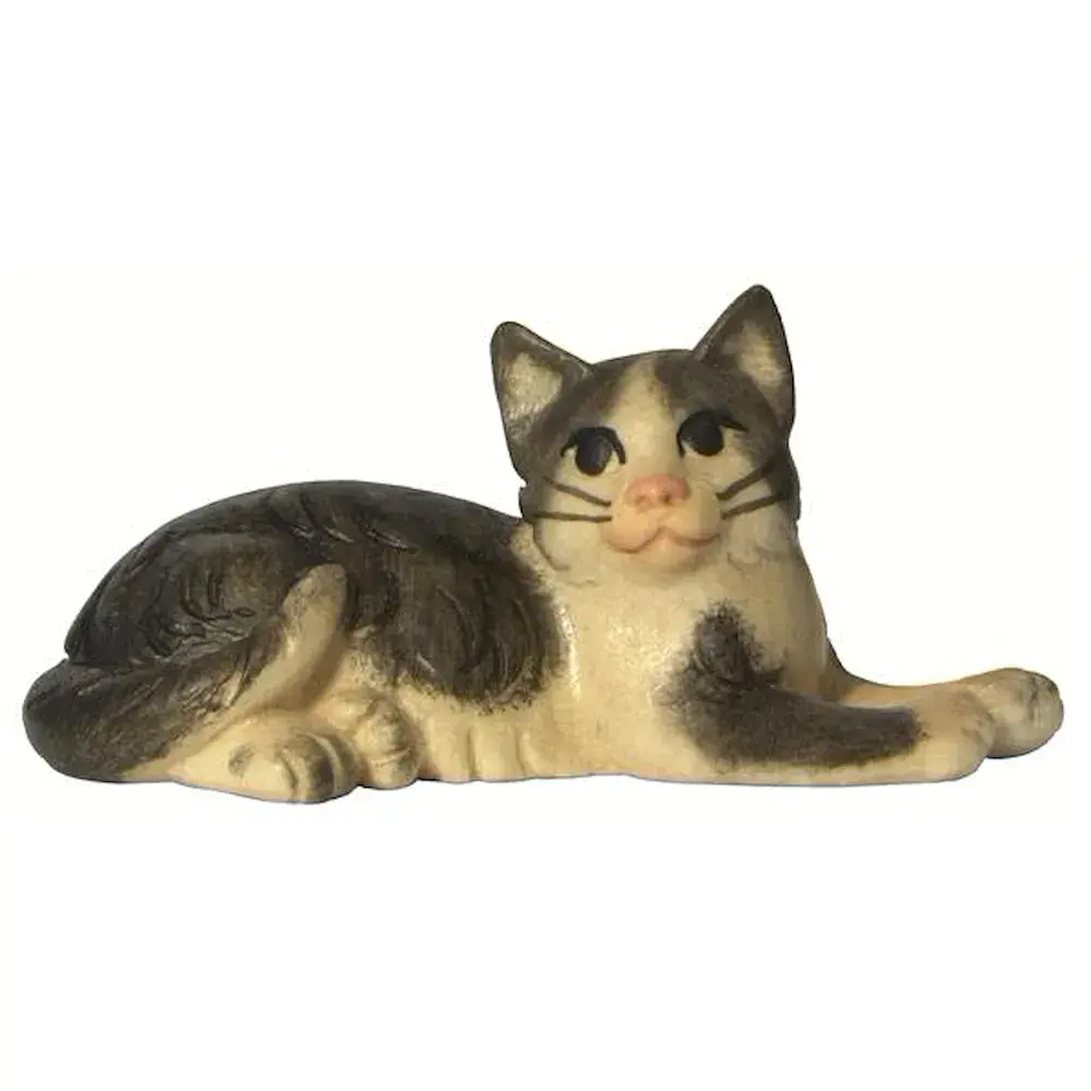 Gatto sdraiato