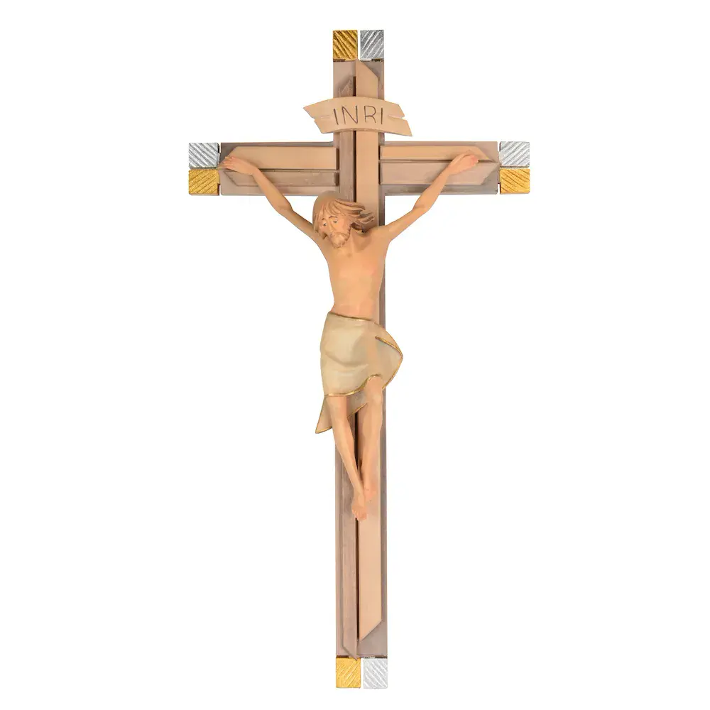 Cuerpo contemplativo con cruz