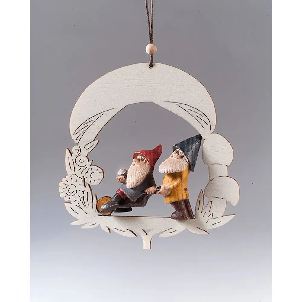 Zwerge m.Schubkarren und Ornament
