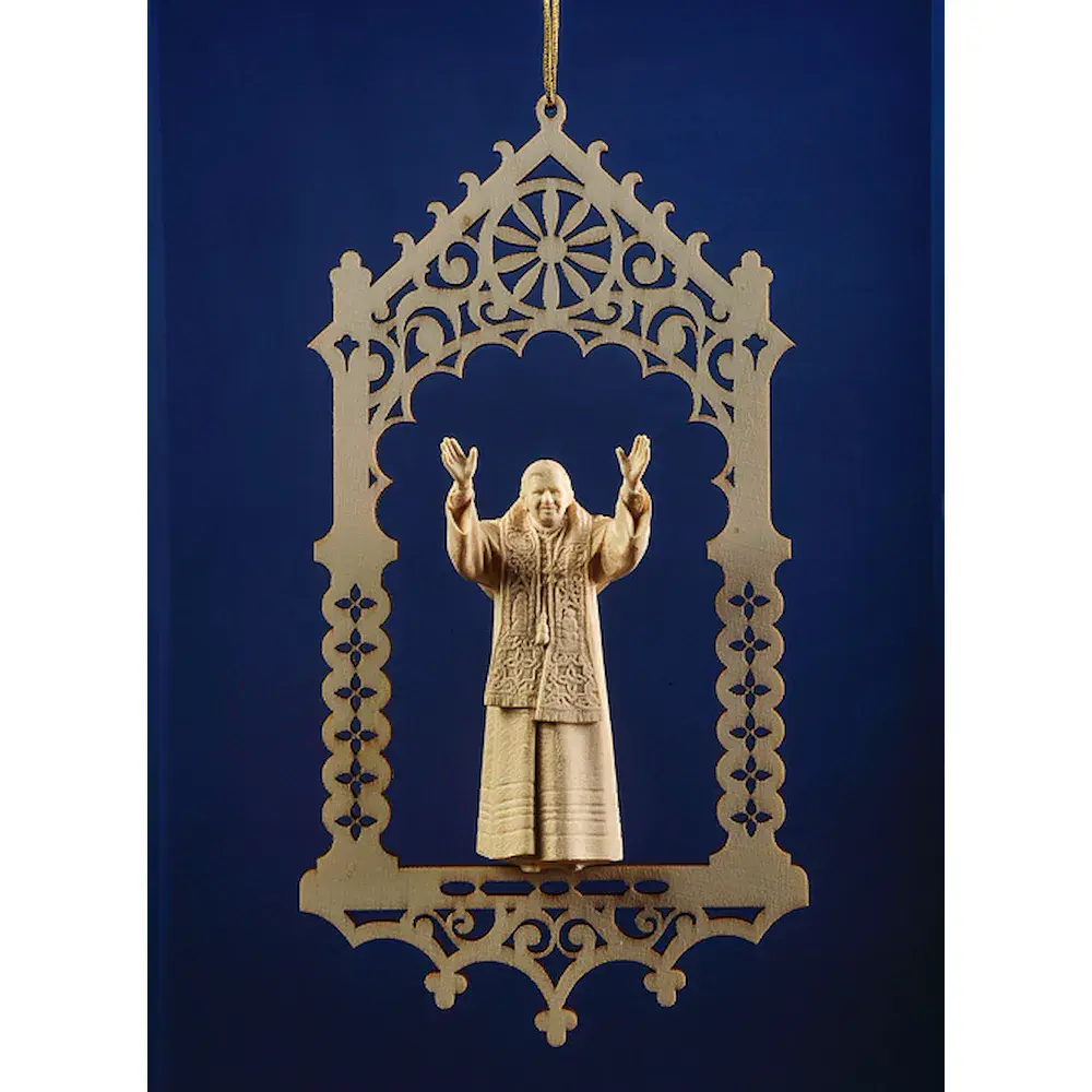 Benedikt XVI in Nische