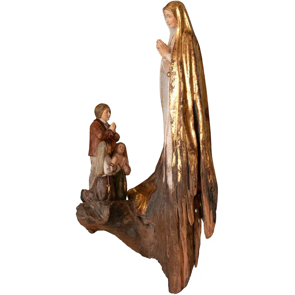 Fatima con bambini scultura in radice