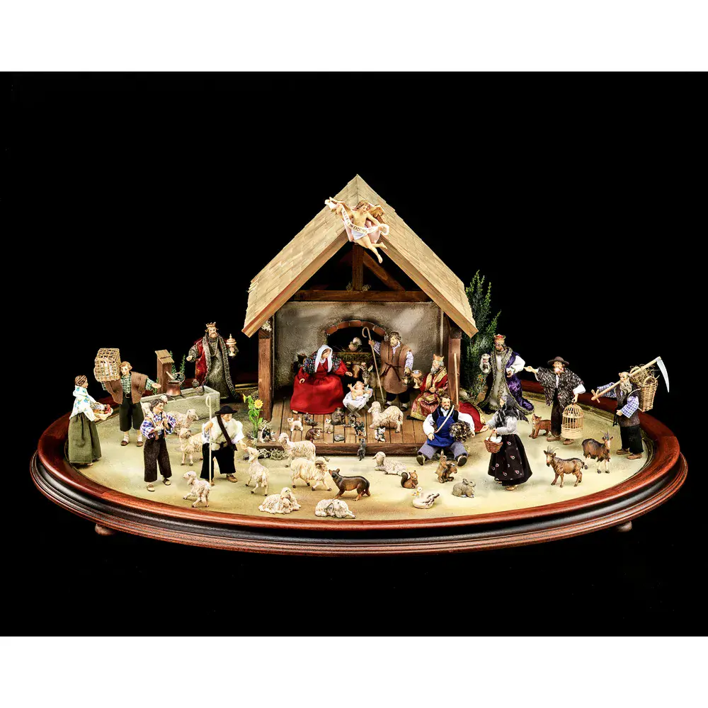 Set di 50 figure c.cornice + stalla
